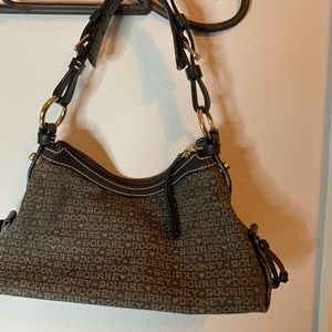 EUC! Dooney & Bourke logo purse